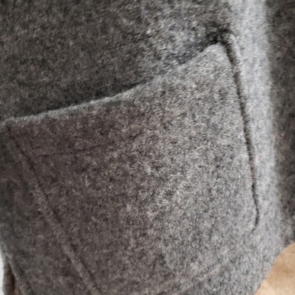Norm Thompson 100% Wool Gray Winter Coat Large Classic Minimal Preppy - Picture 5 of 12